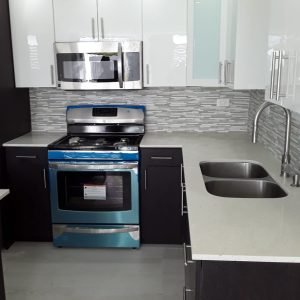 Cocina en PVC Laminado 2 tonos tope en cuarzo (3)